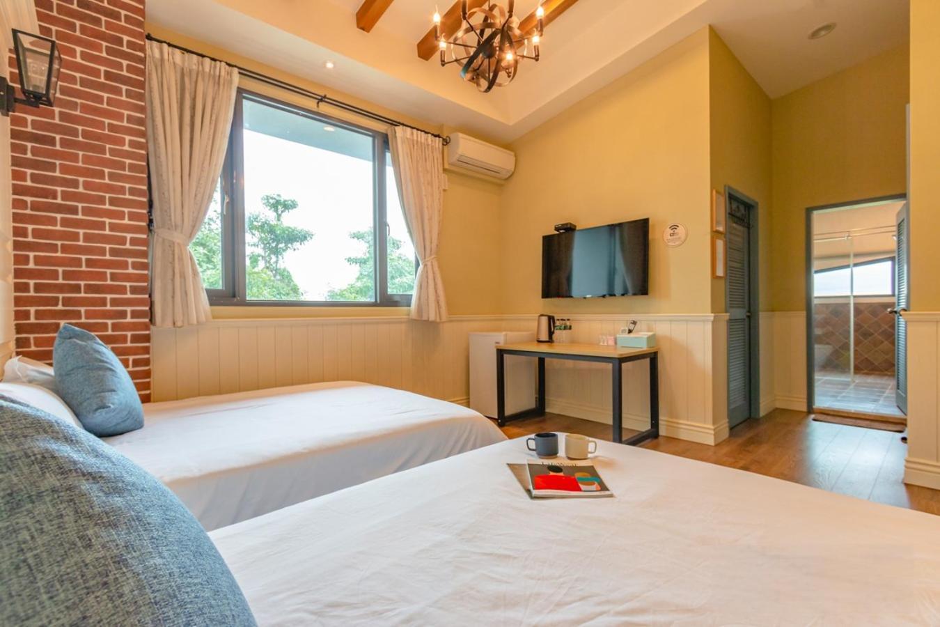 羅東夜市舒果shugo B&B 近清溝夜市 國旅卡特約店 配合手作早餐店及租車行 Luodong Exteriör bild