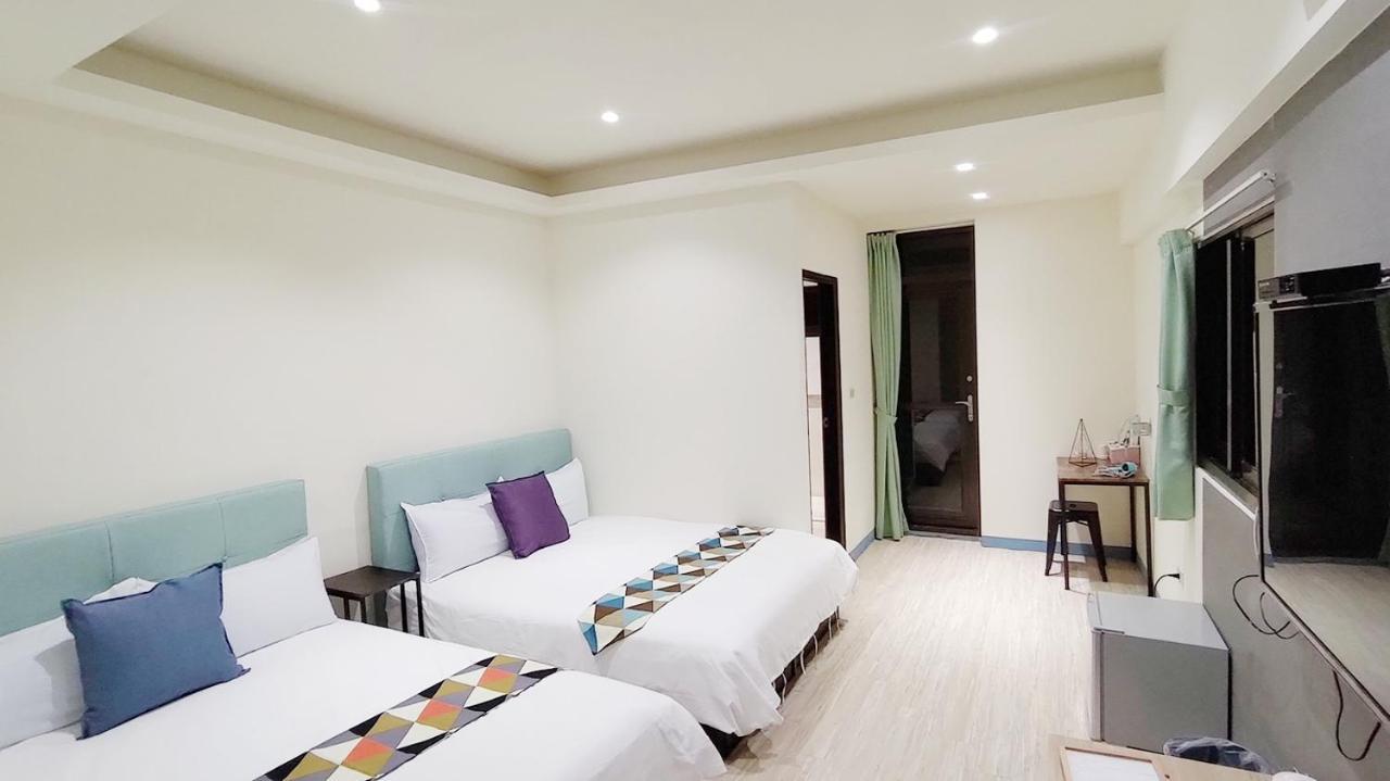 羅東夜市舒果shugo B&B 近清溝夜市 國旅卡特約店 配合手作早餐店及租車行 Luodong Exteriör bild